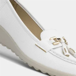 Cushion Walk Molly Womens White Wedge Loafer -UK Shoe Sales Store 128136 2 L05.20230808000011